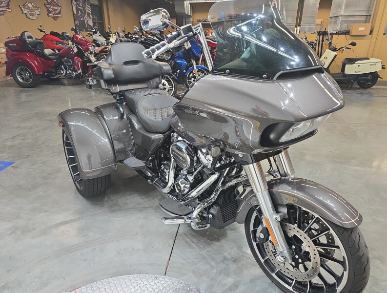 FLTRT 2023 Road Glide® 3