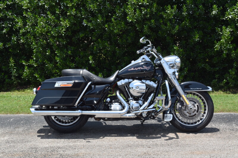 2013 Harley-Davidson® Road King® FLHR