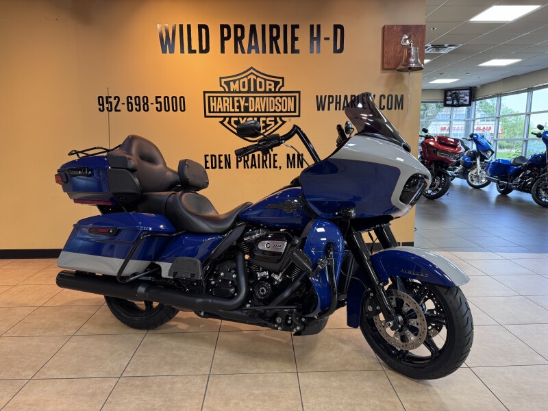 2023 Harley-Davidson® Road Glide® Limited Bright Billiard Blue/Billiard Gray - Black Finish