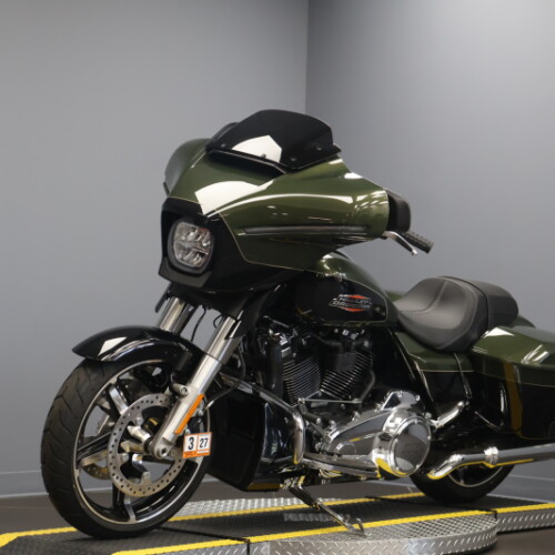 2026 Harley-Davidson® Street Glide® FLHX thumb 0