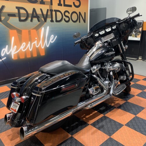 2017 Harley-Davidson Street Glide Special FLHXS thumb 3