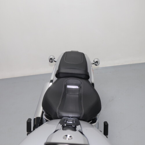 2025 Harley-Davidson® Breakout™ Billiard Gray thumb 1