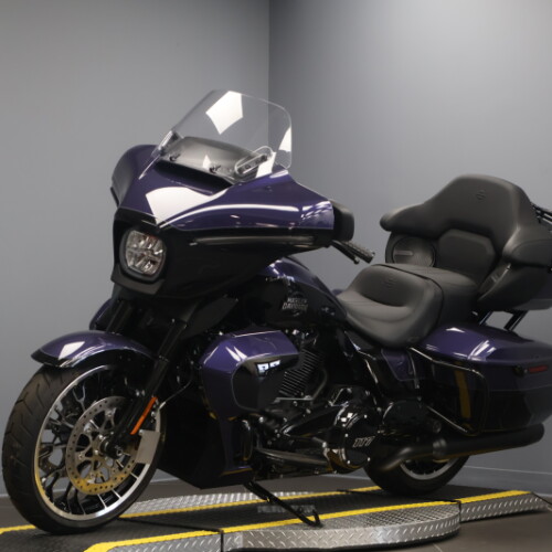 2026 Harley-Davidson® Street Glide Limited FLHXL thumb 0