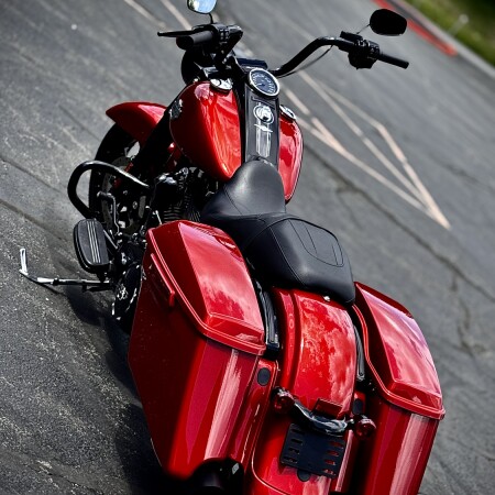 2025 Harley-Davidson® Road King® Special Whiskey Fire thumb 1