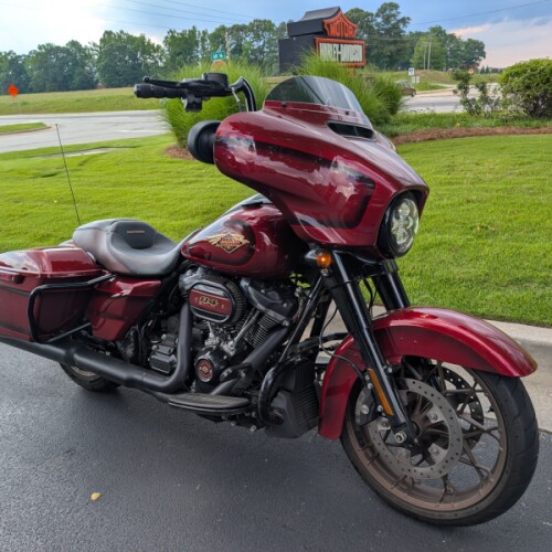 2023 Harley-Davidson® Street Glide® Special Heirloom Red Fade thumb 3