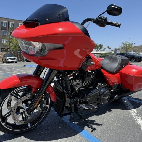 2026 Harley-Davidson® Road Glide™ Blood Orange Black Trim thumb 1