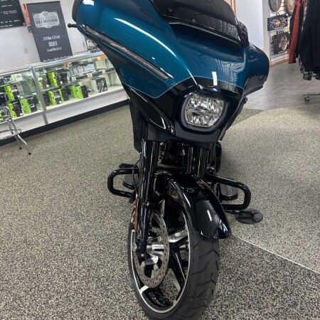 2026 Harley-Davidson® FLHX Street Glide™- Blk Trim thumb 2