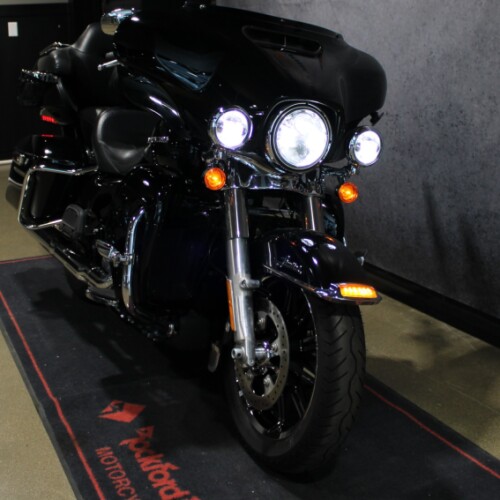 2018 Harley-Davidson® Ultra Limited Vivid Black FLHTK thumb 1