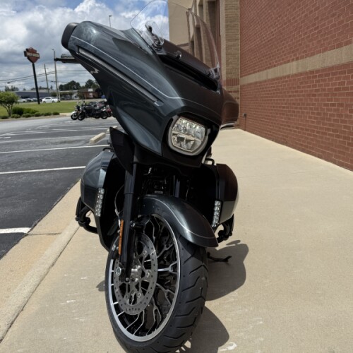 2026 Harley-Davidson® Street Glide Limited Iron Horse Metallic Black Trim thumb 2
