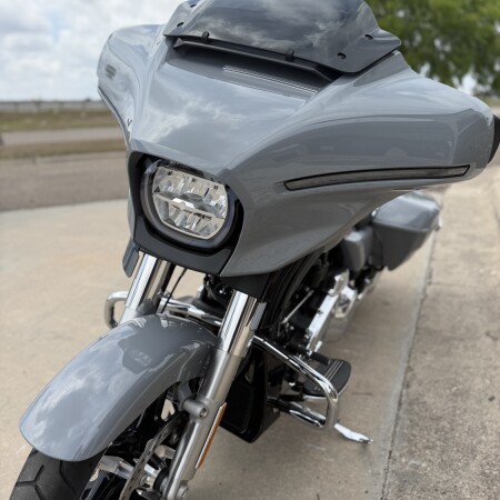 2026 Harley-Davidson® Street Glide® DRK BILIARD GRY thumb 0