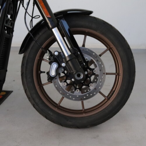 2024 Harley-Davidson® Low Rider™ S Vivid Black thumb 1