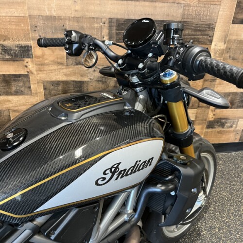 2023 Indian Motorcycle FTR R Carbon thumb 0