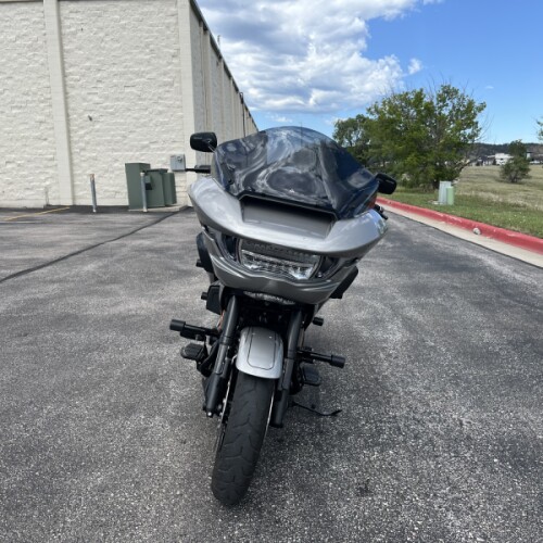 2023 Harley-Davidson Road Glide CVO thumb 2
