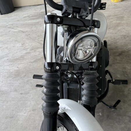 2021 Harley-Davidson® Street Bob® 114 thumb 2