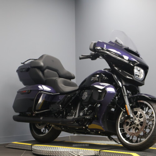 2026 Harley-Davidson® Street Glide Limited FLHXL thumb 2