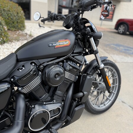 2026 Harley-Davidson® Nightster® Special Black Denim Black Trim thumb 2