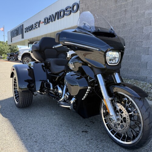 2026 Harley-Davidson® Street Glide 3 Limited FLHLT thumb 1