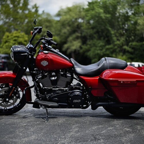 2025 Harley-Davidson® Road King® Special Whiskey Fire thumb 3