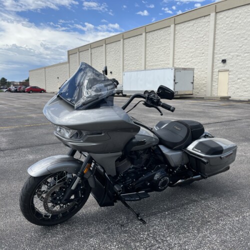 2023 Harley-Davidson Road Glide CVO thumb 1