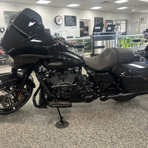 2026 Harley-Davidson® FLHX Street Glide™- Blk Trim thumb 3