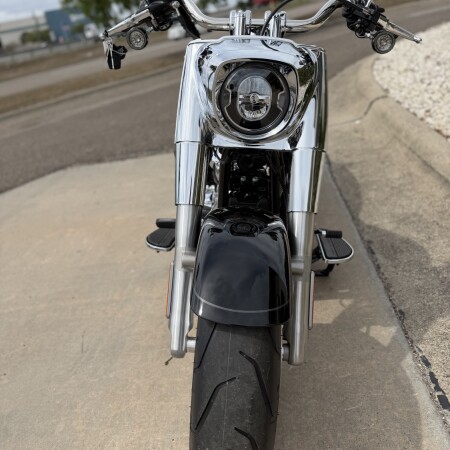 2026 Harley-Davidson® Fat Boy® Vivid Black Chrome Trim thumb 1