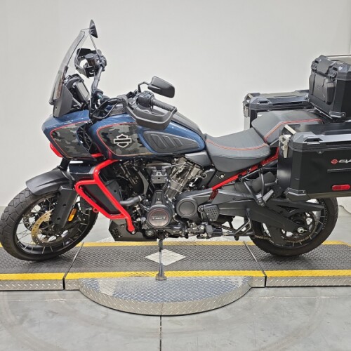 RA1250SE 2025 CVO™ Pan America® thumb 1