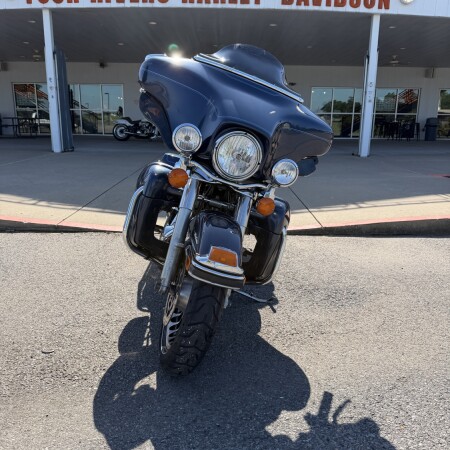 2009 Harley-Davidson® Electra Glide® Ultra Classic® Dark Blue Pearl thumb 0