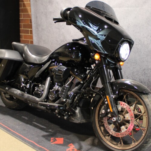 2022 Harley-Davidson® Road Glide® ST Vivid Black thumb 3
