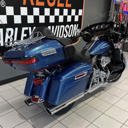 2014 Harley-Davidson® Ultra Limited Custom Colour Daytona Blue thumb 2