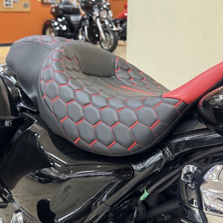 FLTRX 2019 Road Glide® thumb 0
