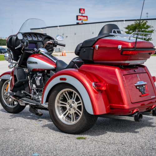 2019 Harley-Davidson Tri Glide Ultra FLHTCUTG thumb 0