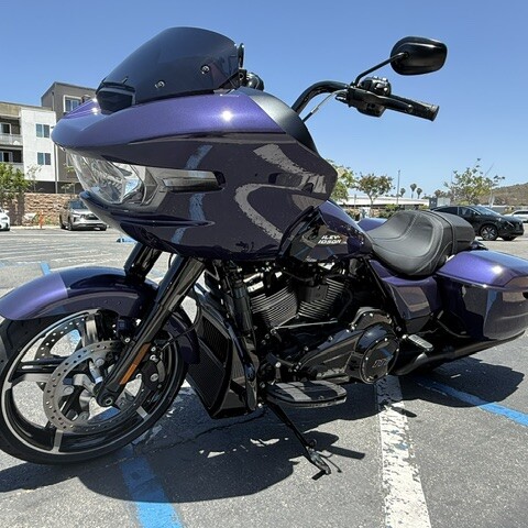 2026 Harley-Davidson® Road Glide™ Purple Abyss Black Trim thumb 1