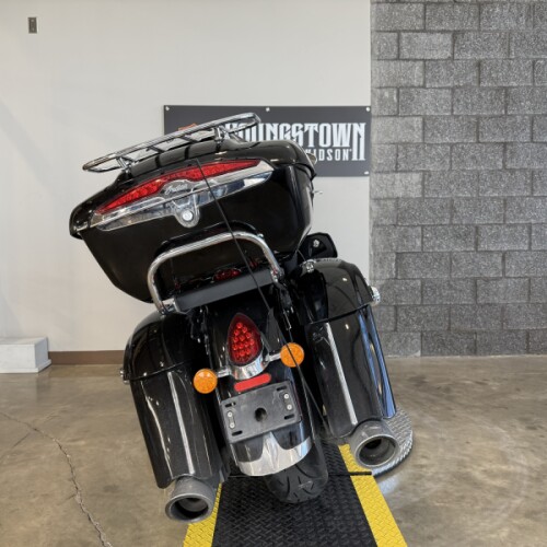 2018 Indian Motorcycle Roadmaster®  thumb 1