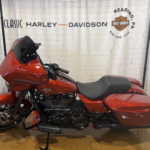 2025 Harley-Davidson® Street Glide® Whiskey Firestorm - Black Finish thumb 0