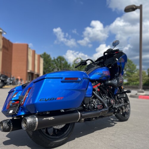 2026 Harley-Davidson® FLTRXSTSE CVO Road Glide ST Electric Coast thumb 2