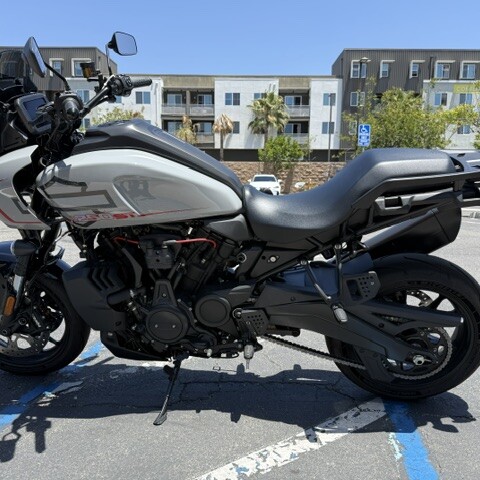 RA1250ST 2025 Pan America® 1250 ST thumb 1