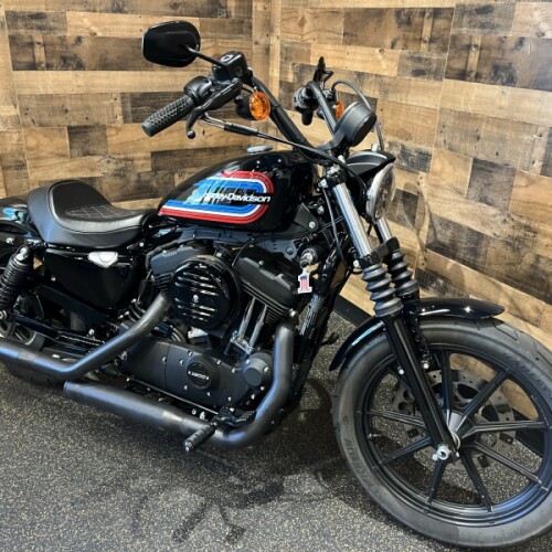 2021 Harley-Davidson® Iron 1200™ Vivid Black XL1200N thumb 3