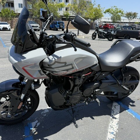 RA1250ST 2025 Pan America® 1250 ST thumb 3