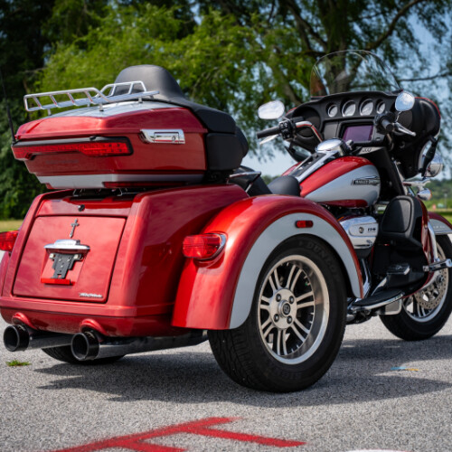 2019 Harley-Davidson Tri Glide Ultra FLHTCUTG thumb 2
