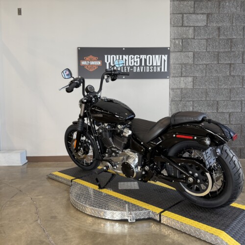 2026 Harley-Davidson® Street Bob® FXBB thumb 0