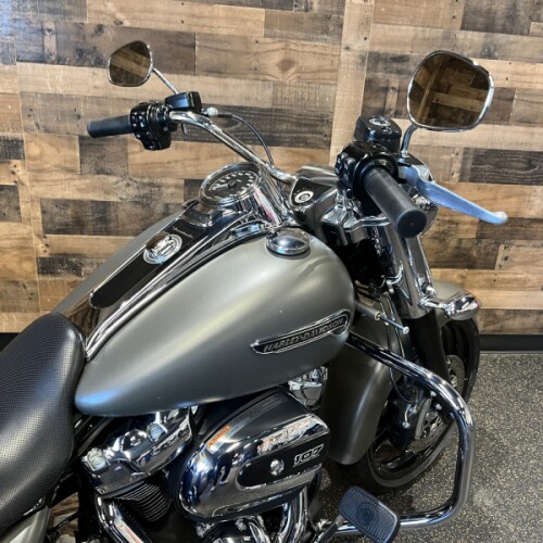 2018 Harley-Davidson® Freewheeler® Industrial Gray Denim FLRT thumb 0