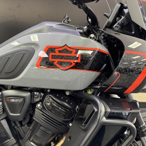 2026 Harley-Davidson® Pan America 1250 Limited Dark Billiard Gray thumb 2