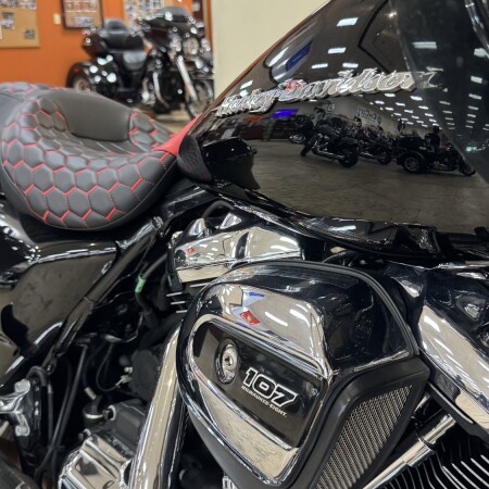 FLTRX 2019 Road Glide® thumb 1