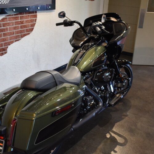 2026 Harley-Davidson® Road Glide® Olive Steel Metallic / Vivid Black Black Trim thumb 1