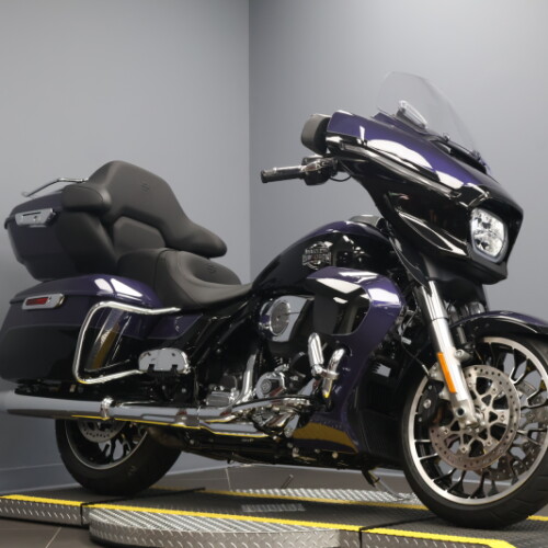 2026 Harley-Davidson® Street Glide Limited FLHXL thumb 2