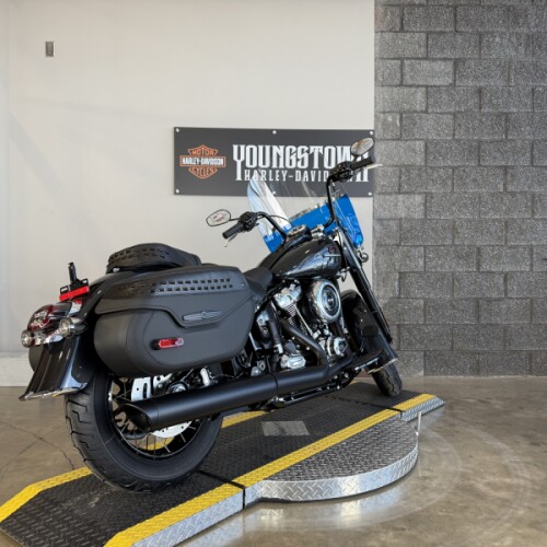 2026 Harley-Davidson® Heritage Classic - LIBERTY EDITION FLHC thumb 3