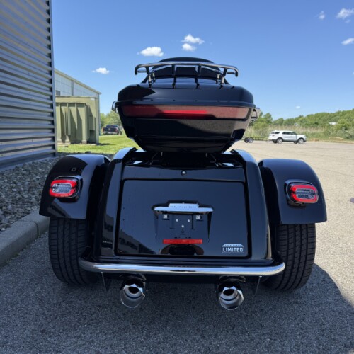 2026 Harley-Davidson® Street Glide 3 Limited FLHLT thumb 0