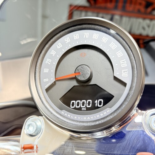 2026 FXLRST Harley-Davidson® Low Rider® ST Vivid Black Chrome Trim thumb 1