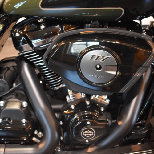 2026 Harley-Davidson® Road Glide® Olive Steel Metallic / Vivid Black Black Trim thumb 0