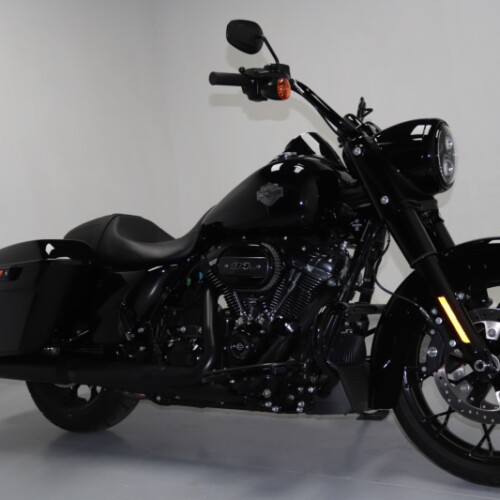 2024 Harley-Davidson® Road King™ Special Vivid Black thumb 2